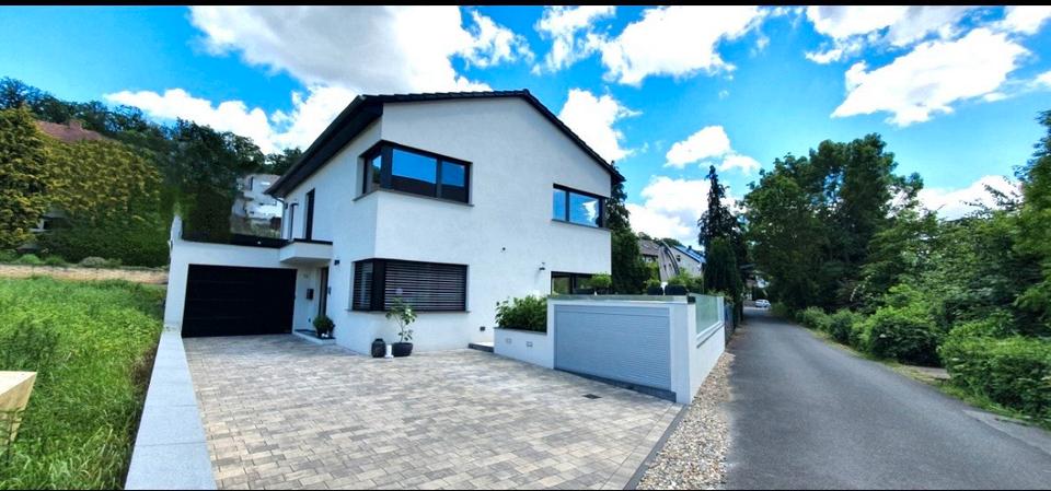 Einfamilienhaus Werneck - 8 Zimmer, 157 m&sup2;, 649.900&euro; | Angebot:26124158