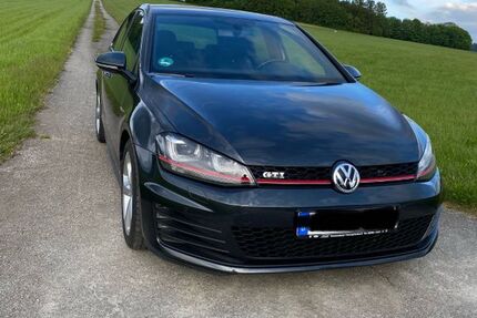 VW Golf 148.100 km 13.000 € Untergriesbach 94107