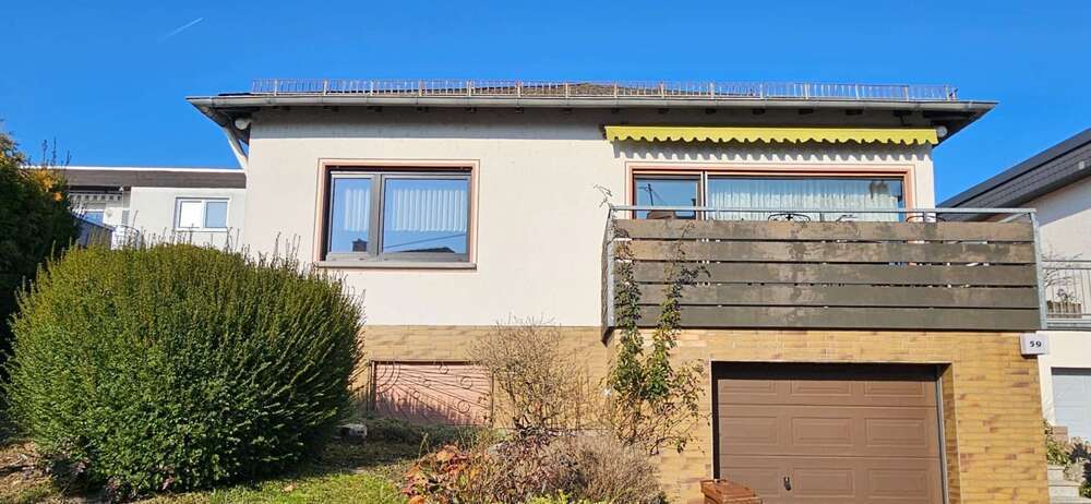 Haus zum Kaufen in Oestrich-Winkel 449.000 € 130 m²