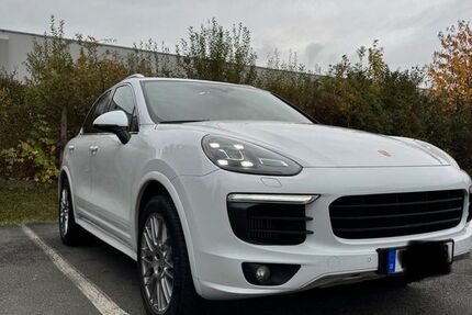 Porsche Cayenne 122.000 km 43.000 € Paderborn 33102