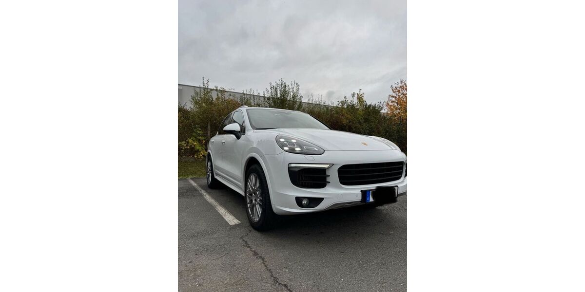Porsche Cayenne 122.000 km 43.000 € Paderborn 33102