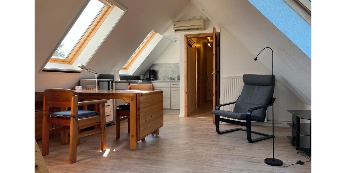 Dachgeschoßwohnung Lübeck Sankt Lorenz Nord - 1 Zimmer, 25 m&sup2;, 600&euro; | Angebot:26402969