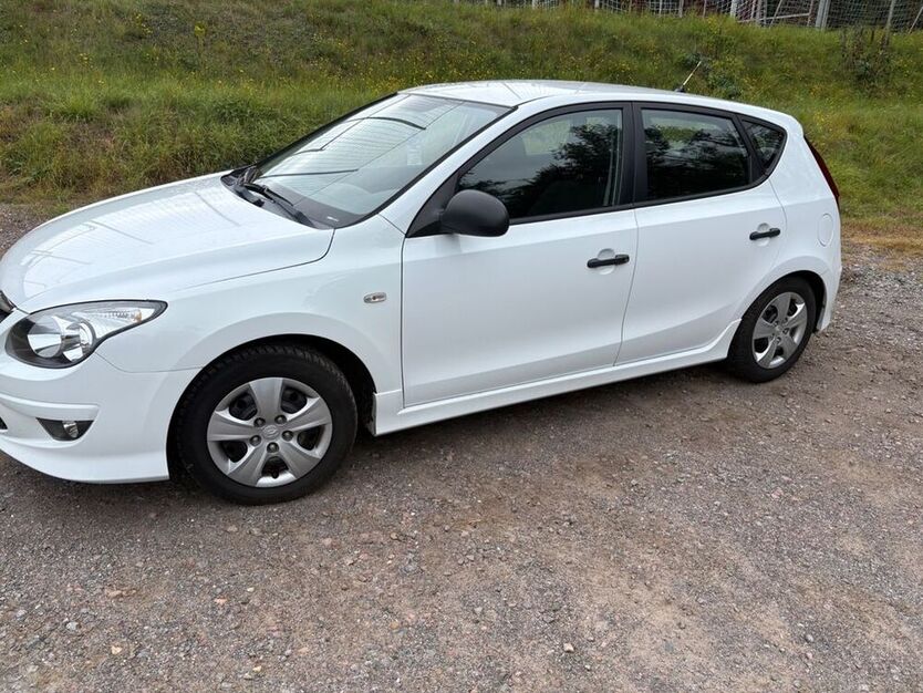 i30