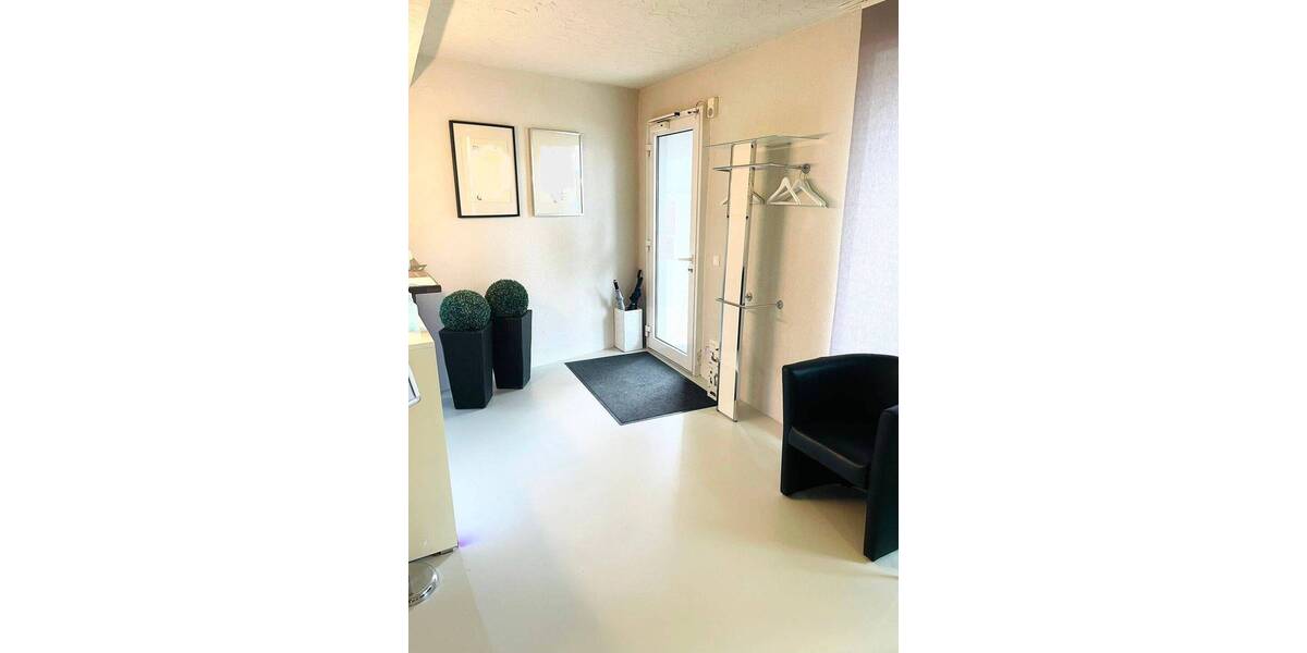 Gewerbeobjekt Wiesloch - 2 Zimmer, 96 m&sup2;, 299.000&euro; | Angebot:26419940