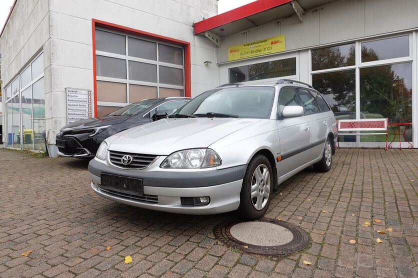 Toyota Avensis 240.931 km 2.500 € Dahlwitz Hoppegarten 15366