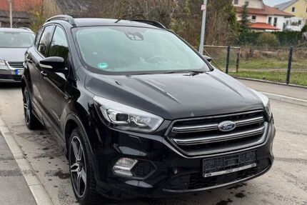 Ford Kuga 194.000 km 13.500 € Sontheim an der brenz 89567