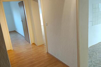Wohnung Hockenheim - 2 Zimmer, 70 m&sup2;, 750&euro; | Angebot:25452055