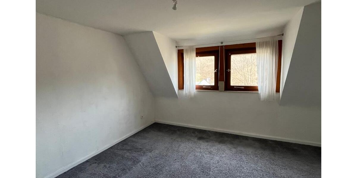 Doppelhaushälfte Siegen Eiserfeld - 4 Zimmer, 105 m&sup2;, 180.000&euro; | Angebot:26821761