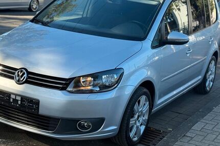 VW Touran 192.000 km 6.750 € Hannover 30150