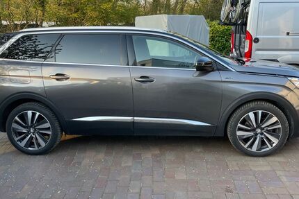 Peugeot 5008 139.600 km 20.300 &euro; Visbek 49429