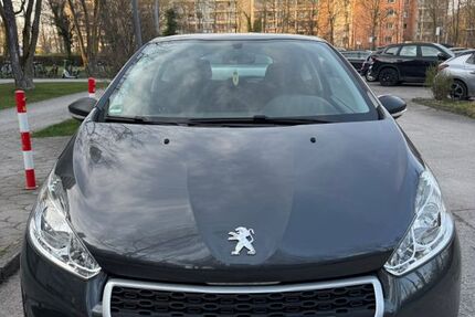 Peugeot 208 70.000 km 5.499 &euro; Munchen 80995