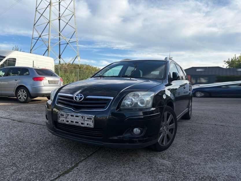 Toyota Avensis 298.295 km 1.990 € Münster 48165