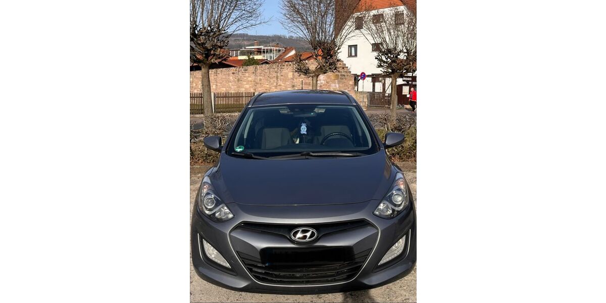 Hyundai i30 119.000 km 7.500 &euro; Witzenhausen 37213