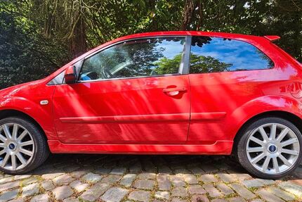 Ford Fiesta 185.000 km 4.490 &euro; Oelixdorf 25524