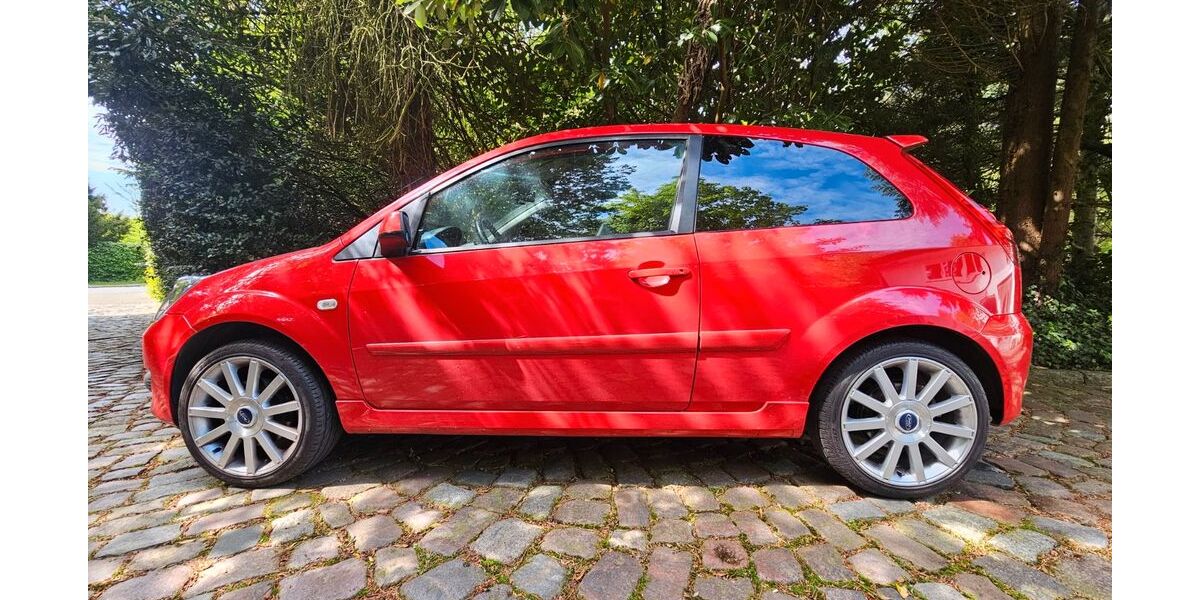 Ford Fiesta 185.000 km 4.490 &euro; Oelixdorf 25524