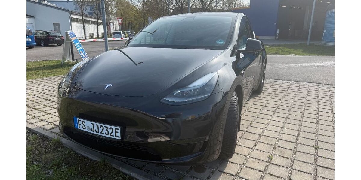 Tesla Model Y 57.700 km 36.900 &euro; Hörgertshausen 85413