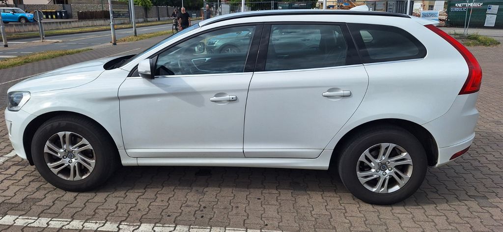Volvo XC60 132.000 km 17.500 &euro; Dienheim/Oppenheim 55276