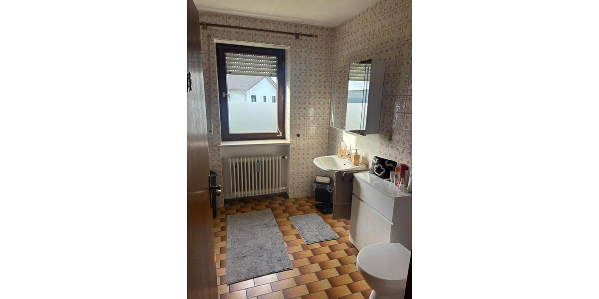 Erdgeschoßwohnung Mallersdorf-Pfaffenberg Pfaffenberg - 3 Zimmer, 72 m&sup2;, 550&euro; | Angebot:26407107