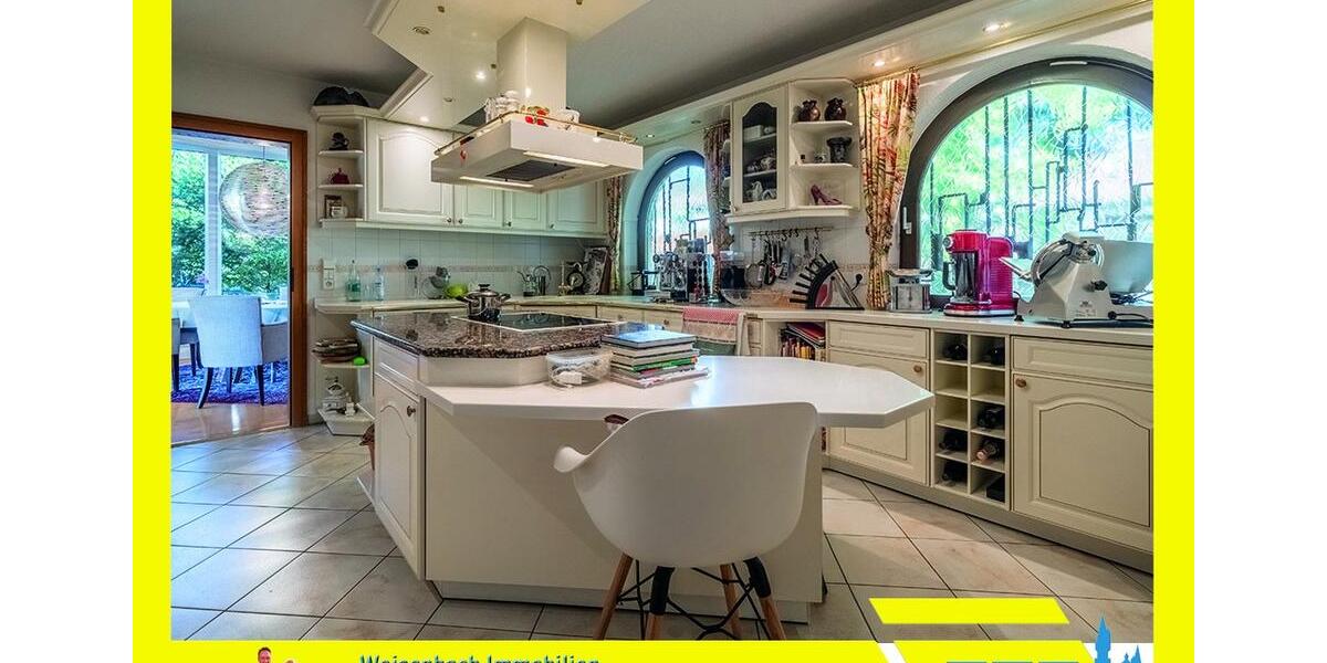 Villa Füssen - 5 Zimmer, 242 m&sup2;, 3.000&euro; | Angebot:26335951