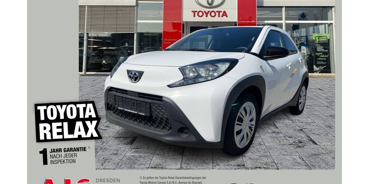 Toyota Aygo (X) 7.801 km 14.990 &euro; Dresden 01139