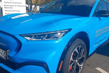 Ford Mustang Mach-E 23.000 km 34.490 &euro; Görlitz 02827