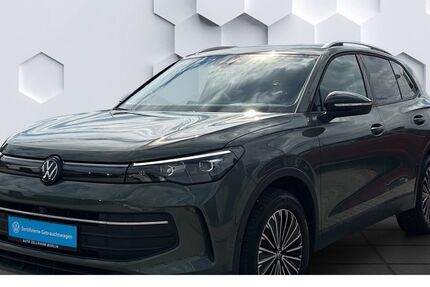VW Tiguan 22.344 km 33.838 &euro; Berlin 12524