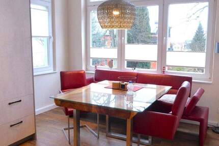 Topsanierte und hochwertige Eigentums-Ferienwohnung mit Balkon in strandnaher und zentraler Lage im schönen Seebad Bansin 2 zimmer