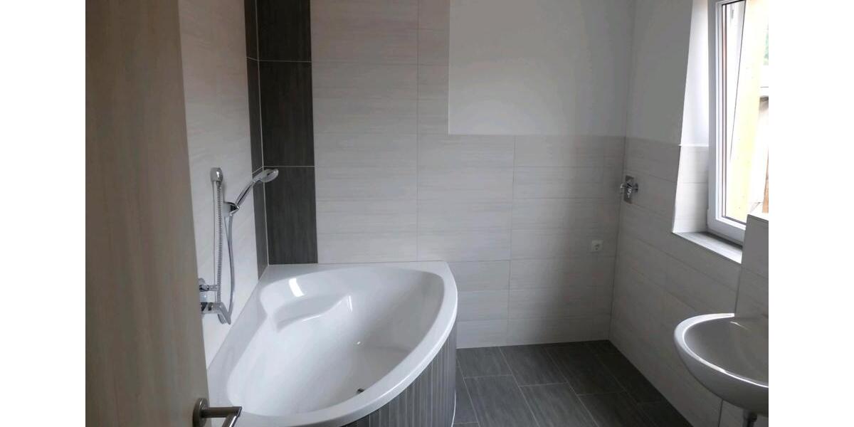 Etagenwohnung Rudolstadt - 2 Zimmer, 62 m&sup2;, 390&euro; | Angebot:25636084