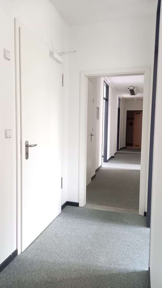 Büro in Zwickau 1.424 € 178 m²