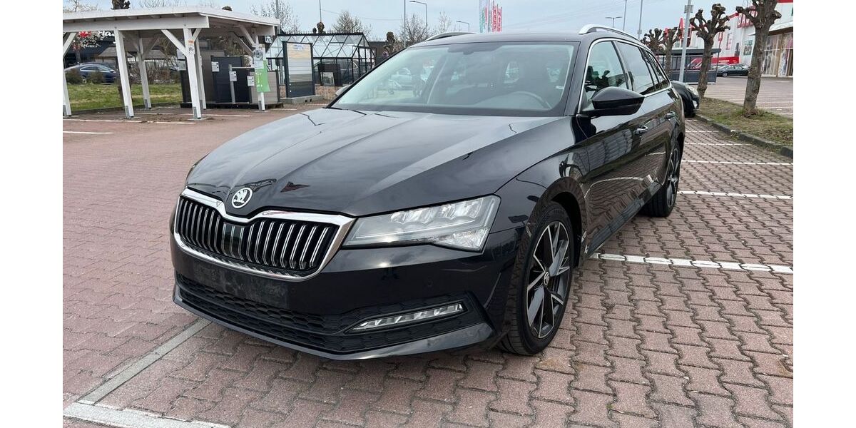 Skoda Superb 282.000 km 12.650 &euro; Mahlow 15831