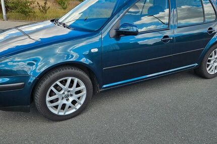 VW Golf