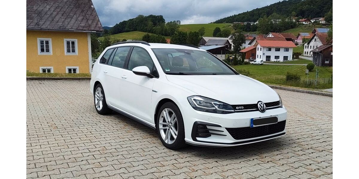 VW Golf 156.311 km 15.099 &euro; Waldkirchen 94065