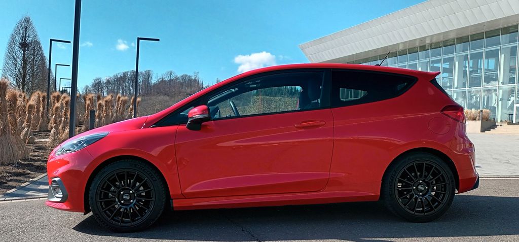 Ford Fiesta 22.500 km 18.990 &euro; Gummersbach 51647