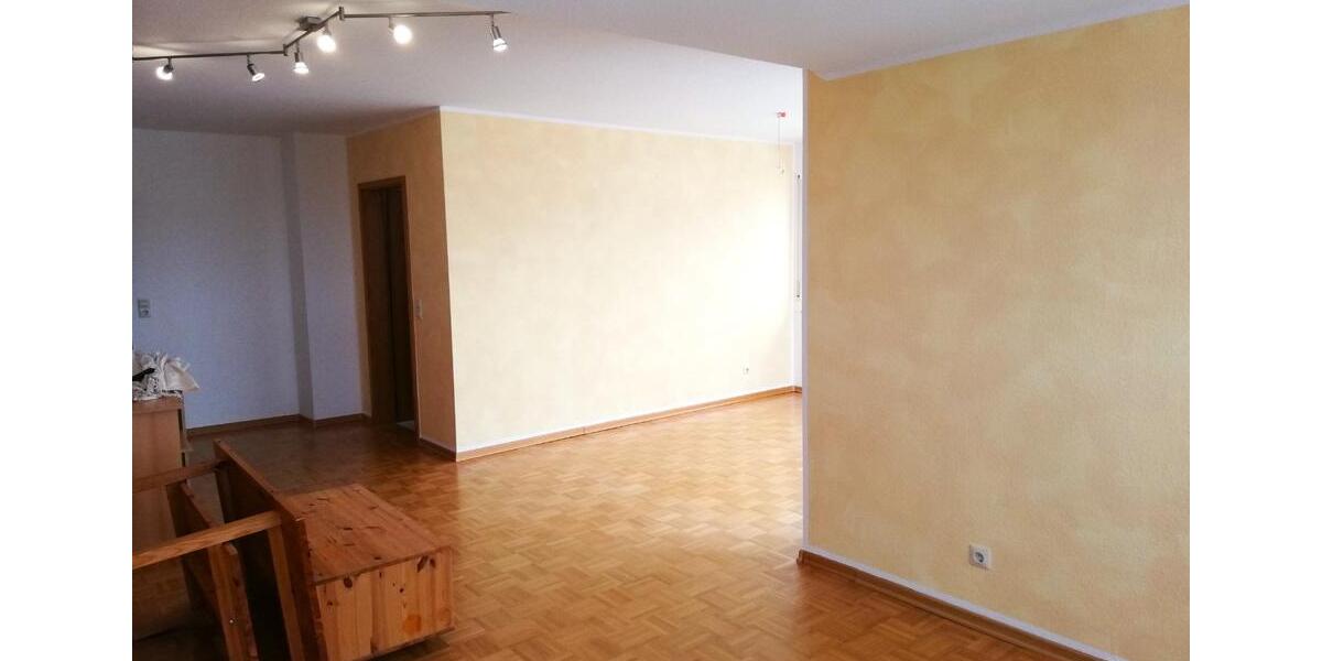 Dachgeschoßwohnung Prien am Chiemsee - 3 Zimmer, 77 m&sup2;, 275.000&euro; | Angebot:25341875