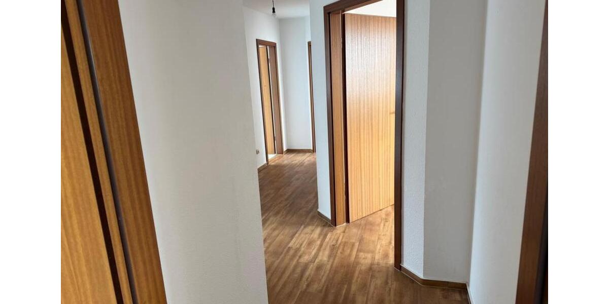 Dachgeschoßwohnung Kyritz - 3 Zimmer, 86 m&sup2;, 599&euro; | Angebot:26562005