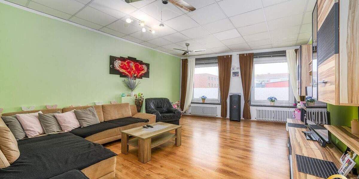 TOP LAGE: Neutraubling mit 113 m² im 1. Stockwerk mit Außenstellplatz zu verkaufen 4 zimmer