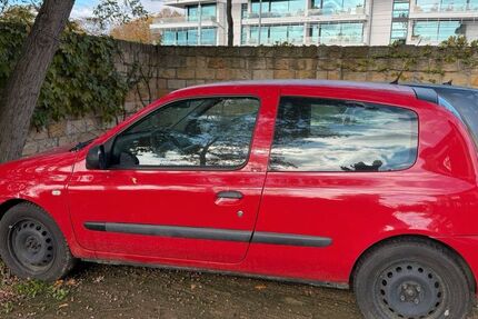 Renault Clio 65.500 km 1.800 &euro; Dresden 01099