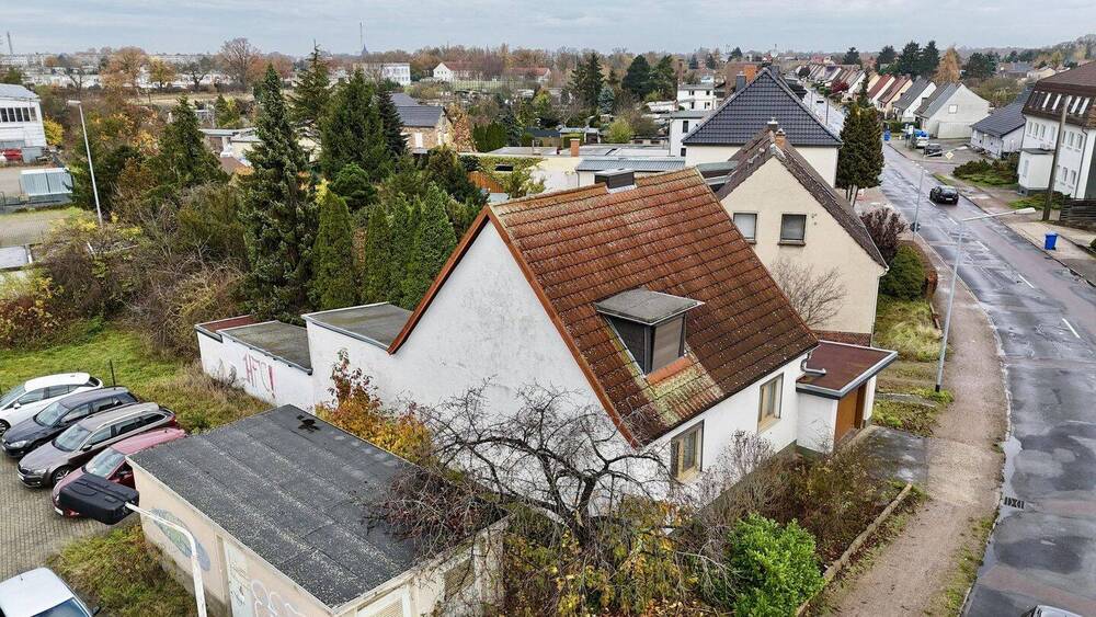 Einfamilienhaus Dessau-Rosslau Törten - 5 Zimmer, 120 m&sup2;, 140.000&euro; | Angebot:26331134