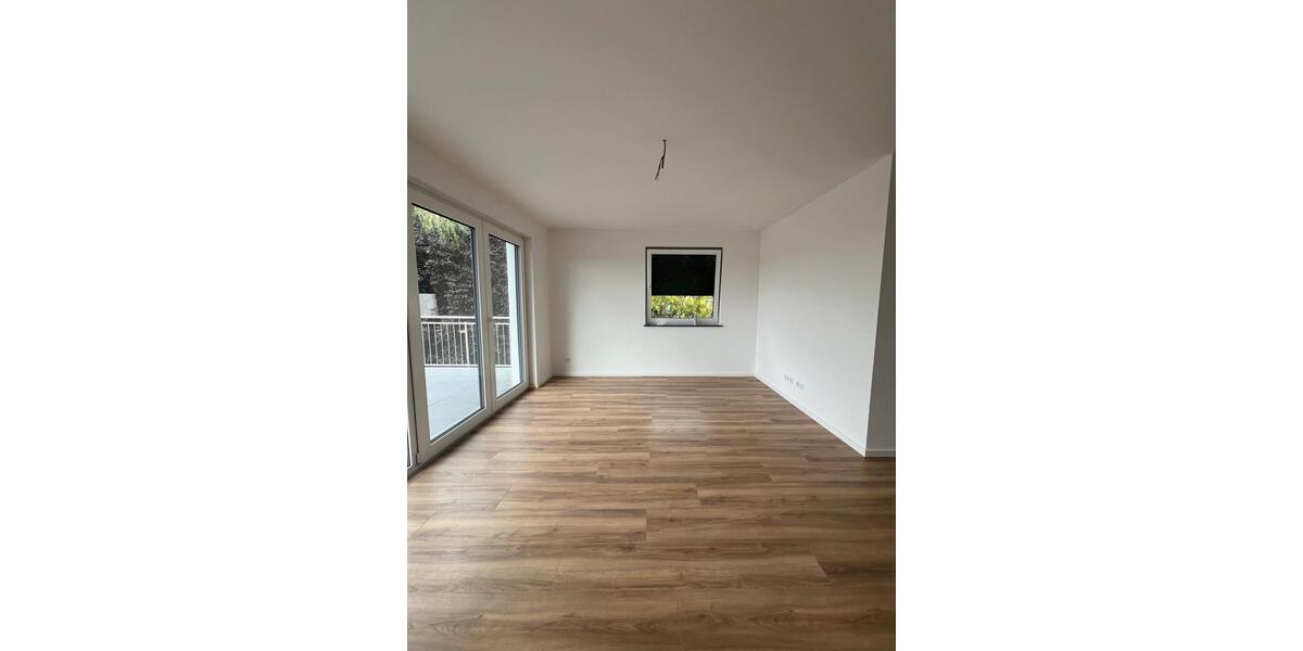Etagenwohnung Flörsheim am Main - 3 Zimmer, 105 m&sup2;, 1.650&euro; | Angebot:25044807