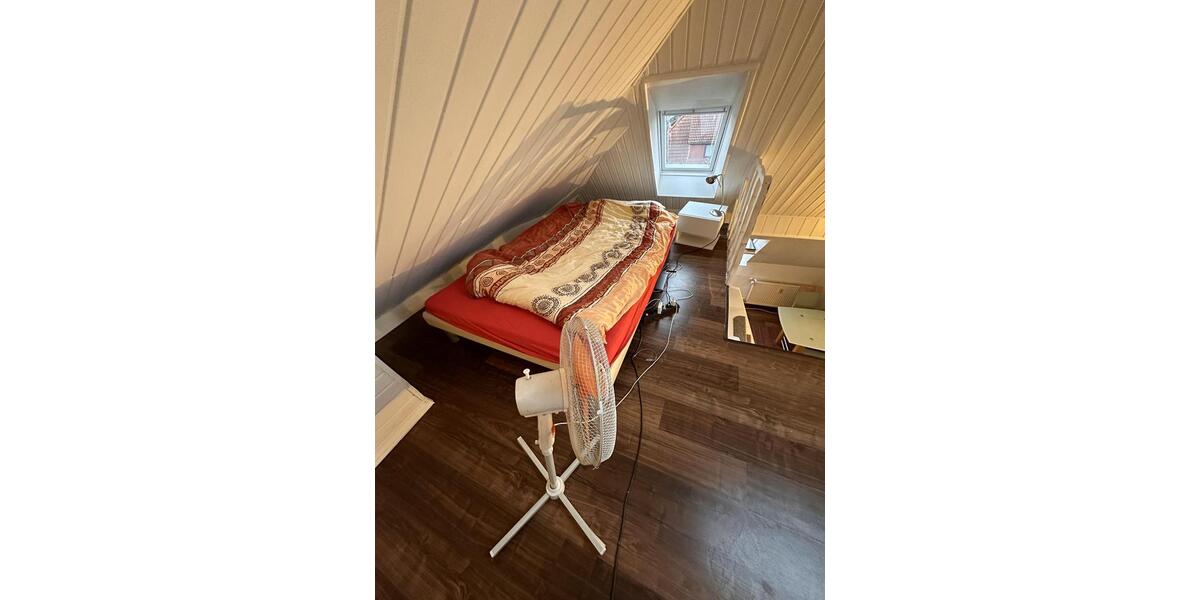 Dachgeschoßwohnung Bremen Neustadt - 1.5 Zimmer, 40 m&sup2;, 650&euro; | Angebot:25407607