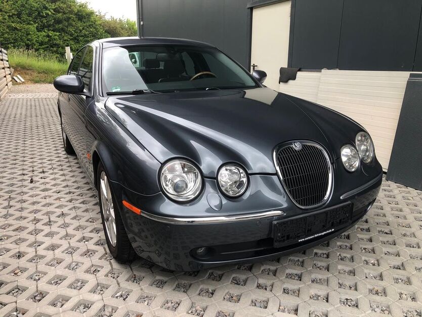 Jaguar S-Type 242.000 km 3.700 € Wolpertshausen 74549