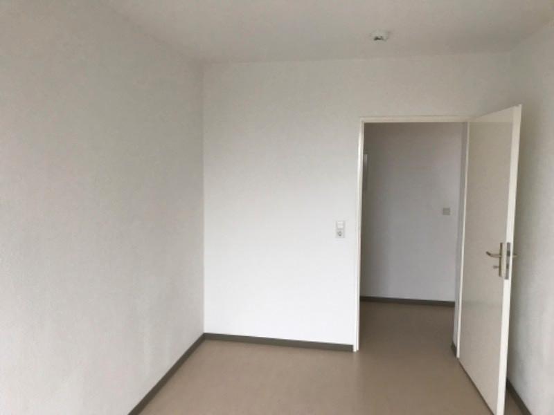 Helle 3-Zimmer Wohnung mit Balkon und neuen Bodenbelägen zu vermieten