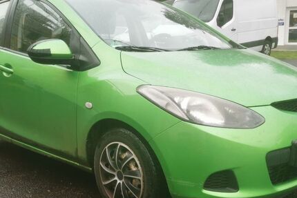 Mazda 2 211.370 km 1.400 &euro; Aschaffenburg 63741