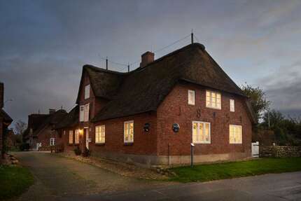 Haus Oldsum - 9 Zimmer, 274 m&sup2;, 1.500.000&euro; | Angebot:22566373