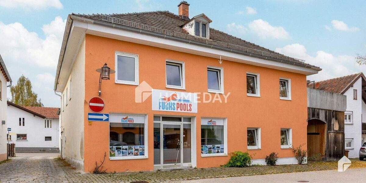 Ideal für Investoren! Gepflegtes MFH mit 3 Wohnungen und 2 Gewerbeflächen 6 zimmer