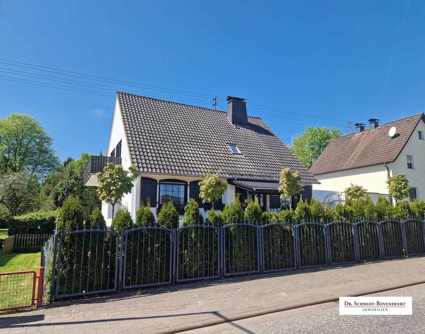 Haus zum Kaufen in Altenkirchen 285.000 € 160 m²