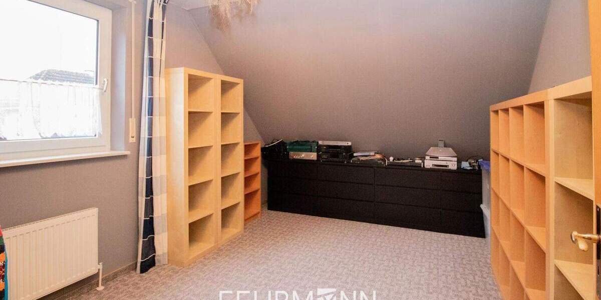 Einfamilienhaus Uelsen - 9 Zimmer, 220 m&sup2;, 444.000&euro; | Angebot:25730253