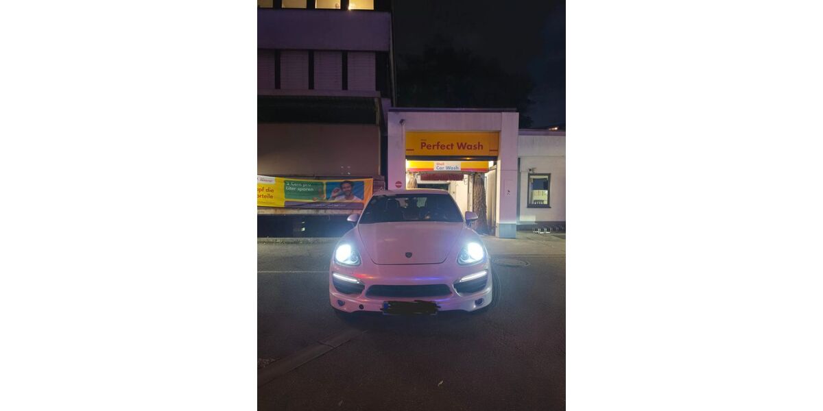 Porsche Cayenne 426.000 km 11.900 &euro; München 81549