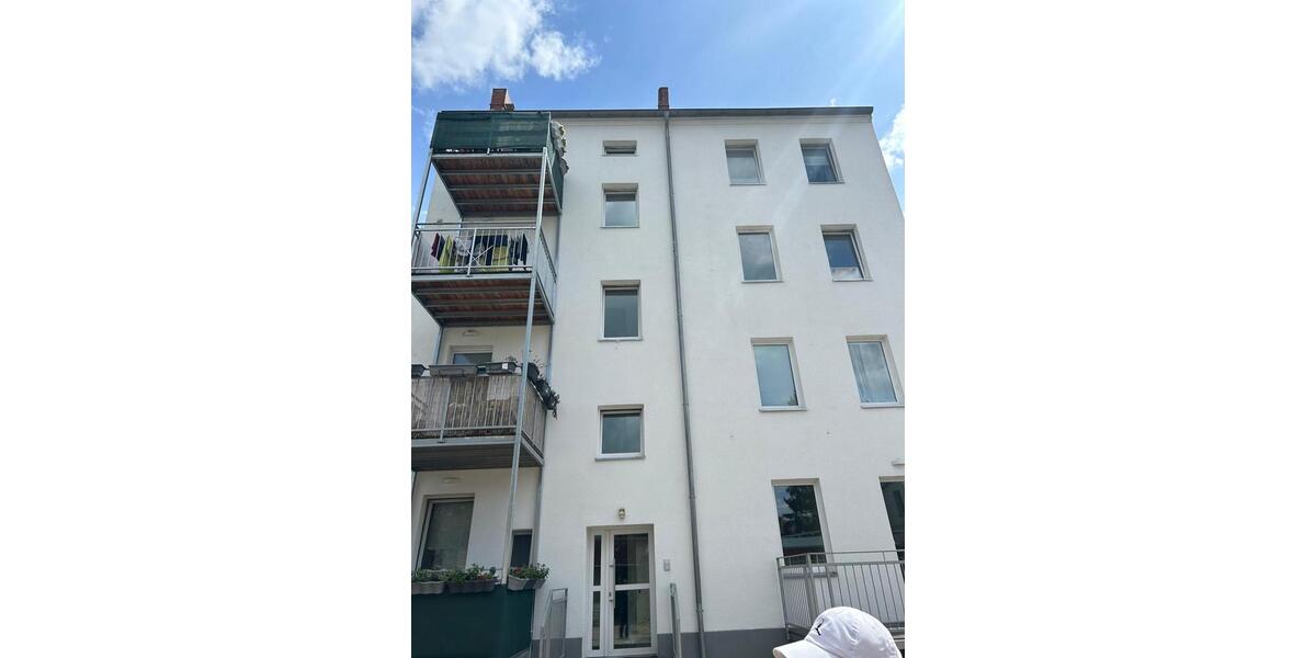 Etagenwohnung Luckenwalde - 4 Zimmer, 104 m&sup2;, 1.045&euro; | Angebot:25569352