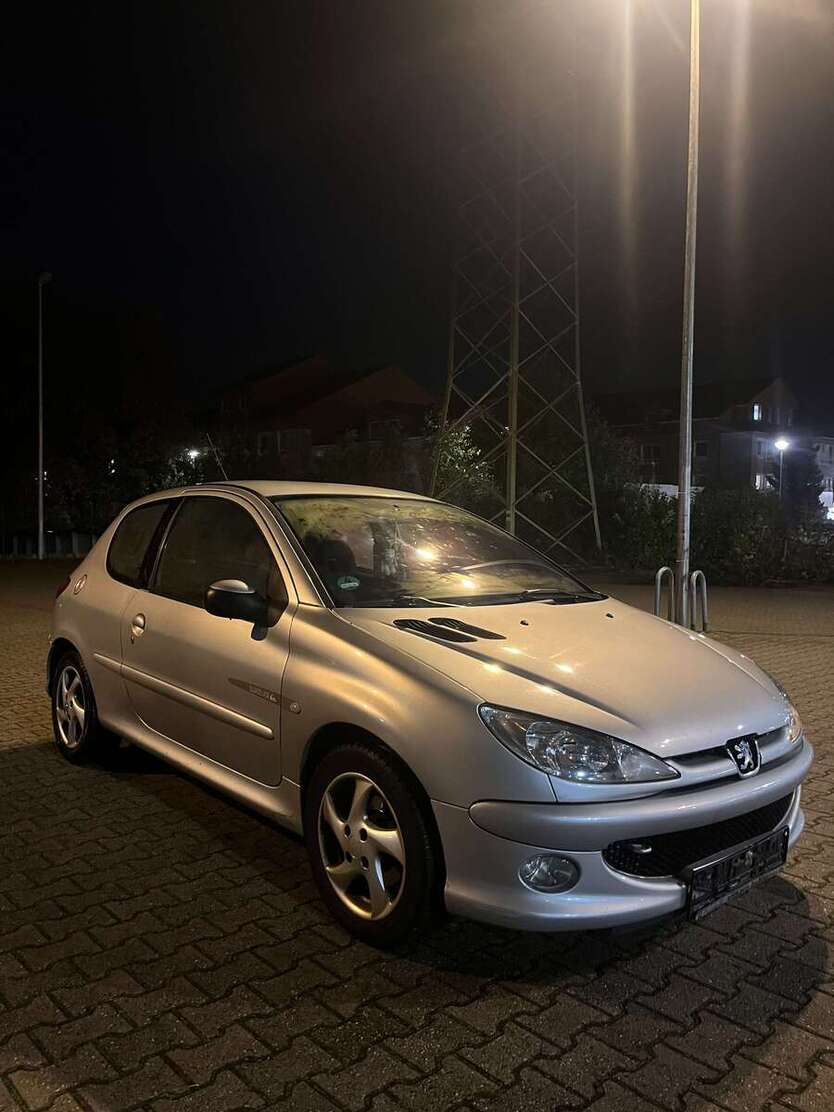 Peugeot 206 153.000 km 1.100 € Ennepetal 58256
